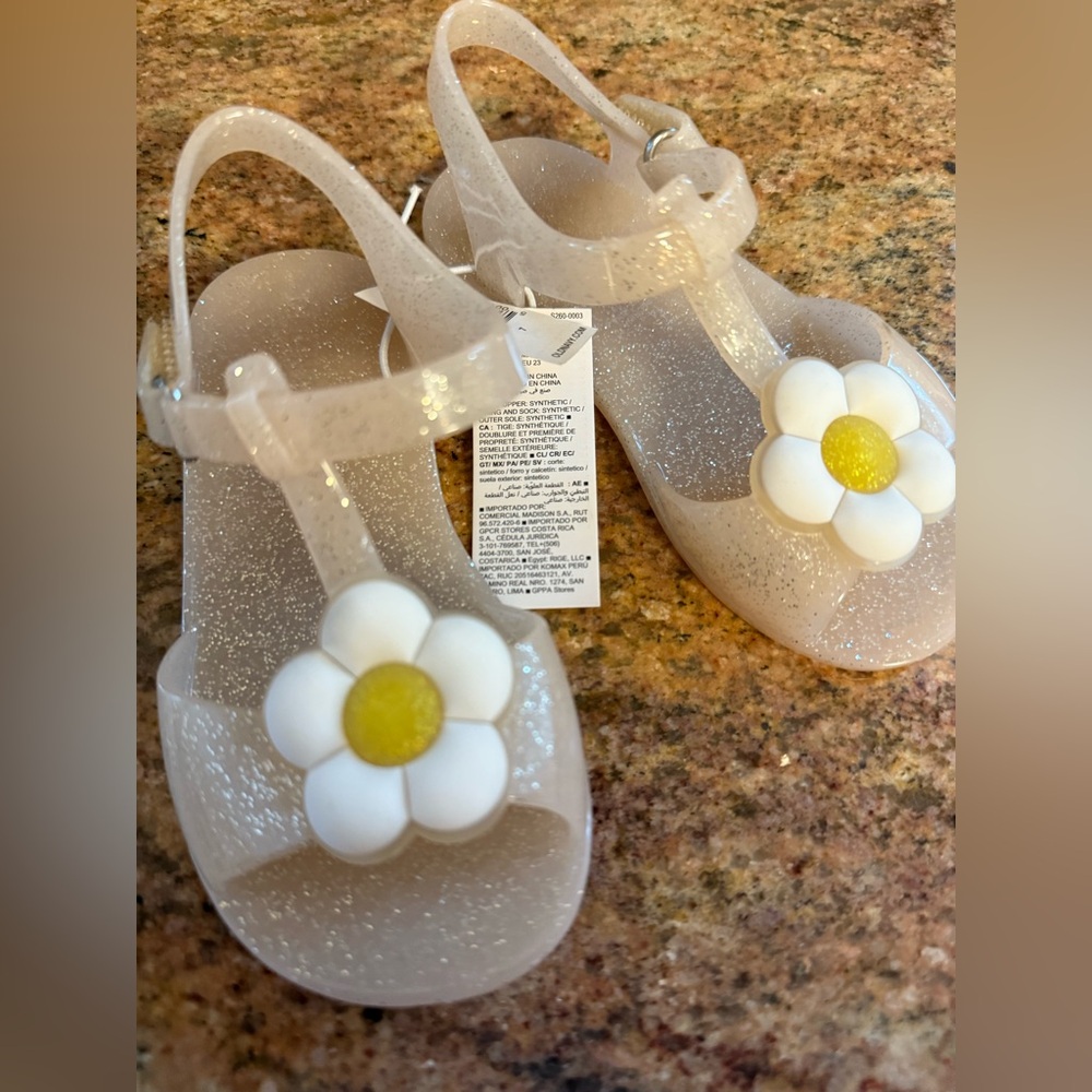 Old Navy jelly gold floral sandal toddler girl size 7 NWT